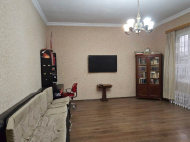 Дом в центре Кутаиси, Грузия. Купить дом с участком в центре Кутаиси. Фото 2
