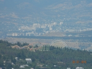 Ground area (A plot of land) for sale in Tbilisi, Georgia. A plot of land for sale in the suburbs of Tbilisi, Tsavkisi. View of the mountains and the city. Photo 6