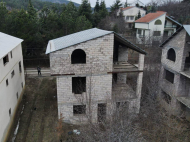 House for sale with a plot of land in the suburbs of Tbilisi, Georgia. Photo 2