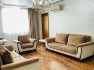 იყიდება ბინა ზღვასთან ზღვისა და მთების ხედით. ბათუმი. საქართველო. ფოტო 4