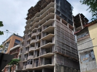 New building by the sea in Old Batumi. Apartments in a new residential building by the sea on Kazbegi St. in the center of Batumi, Georgia. Photo 1