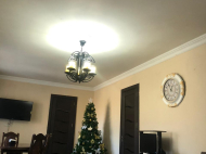 Купить частный дом с земельным участком в пригороде в Эрге, Грузия. Продается дом с земельным участком в красивом месте. У реки. Фото 3