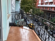 Renovated flat for sale in the centre of Batumi, Georgia. Photo 12