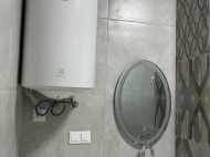 იყიდება გარემონტებული ბინა  ქალაქ ბათუმში ზღვასთან. საქართველო. ფოტო 10