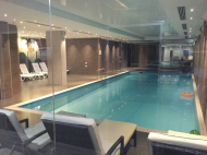 იყიდება გარემონტებული ბინა ავეჯით და  მთის ხედით. ბაკურიანი. საქართველო. ფოტო 19