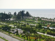 Апартаменты с видом на море и горы в апарт-отеле "Орби Бич Тауэр" Батуми. Купить квартиру на берегу моря в апарт-отеле "ORBI Beach Tower" Батуми, Грузия. Фото 1