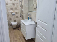 იყიდება ბინა ქალაქის ცენტრში ზღვასთან. ბათუმი. საქართველო. ფოტო 13