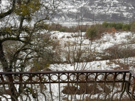 Купить дом с земельным участком в Они, Грузия. Продается земельный участок в живописном месте.  Фото 10