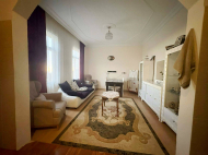 იყიდება ბათუმის წყნარ ადგილას ორსართულიანი კერძო სახლი მიწის ნაკვეთთან. ფოტო 3