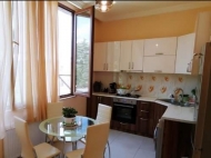 Flat for sale in Tbilisi, Georgia. The apartment has good modern renovation. Photo 1