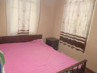 იყიდება კერძო სახლიმიწის ნაკვეთით შრომა, საქართველო. ფოტო 11