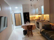 Renovated flat for sale at the seaside Batumi, Georgia. Photo 4