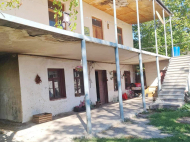Продается частный дом с земельным участком в Гори, Грузия. Фото 1