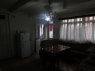 Flat to sale in Batumi near the park. Photo 3