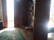 იყიდება სასწრაფოდ სახლი მიწის ნაკვეთით ოზურგეთში,საქართველო. ფოტო 19