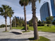 New building on the seafront in Batumi. 14-storey new residential building on New Boulevard in Batumi, Georgia. Photo 3