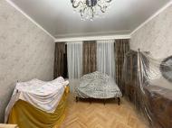 House for sale in Kutaisi. Buy a house in Kutaisi, Georgia. A great option for commercial activity. Photo 3