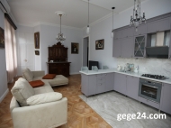 Flat for rent at the seaside and in the centre of Batumi. Renovated apartment rental in the centre of Batumi, Georgia. Photo 2