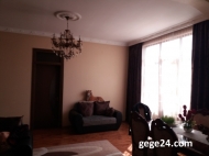 House for sale with commercial area in the centre of Batumi, Georgia. Photo 5