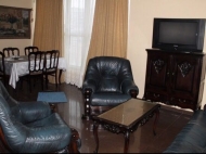 Renovated flat for sale with furniture in the centre of Batumi, Georgia. Photo 2