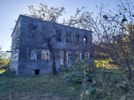 Продается частный дом с земельным участком в Кутаиси, Грузия. Фото 1