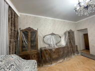 House for sale in Kutaisi. Buy a house in Kutaisi, Georgia. A great option for commercial activity. Photo 2