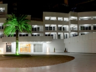 12-სართულიანი ელიტური კომპლექსი მდებარეობს ქალაქის პრესტიჟულ. "Palm Apartments". ფოტო 6
