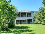 House for sale with a plot of land in Ozurgeti, Georgia. Photo 1