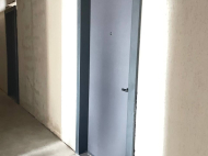 Apartment in Batumi for sale urgently. State - Black structure Photo 9